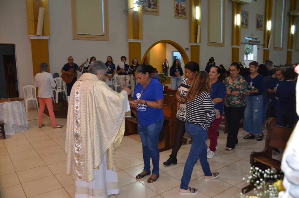 Fátima do Sul realiza 1° encontro paroquial do grupo das 'Mães que oram pelos Filhos'