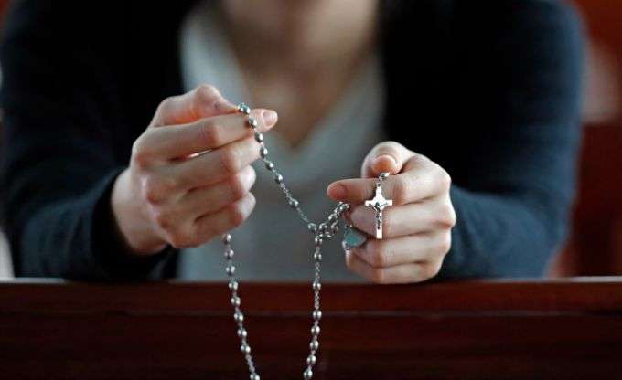 A ADPF 442 foi apresentada ao STF em 2017 pelo Partido Socialismo e Liberdade (Psol). A ação está sob relatoria da ministra Rosa Weber, atual presidente da corte. Weber vai se aposentar em outubro deste ano e pretende pôr a matéria em julgamento antes de sua aposentadoria.