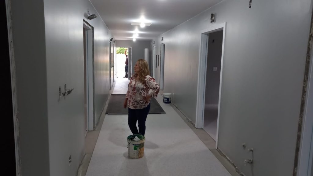 Itaporã: Obras de reforma no Hospital Municipal seguem em execução