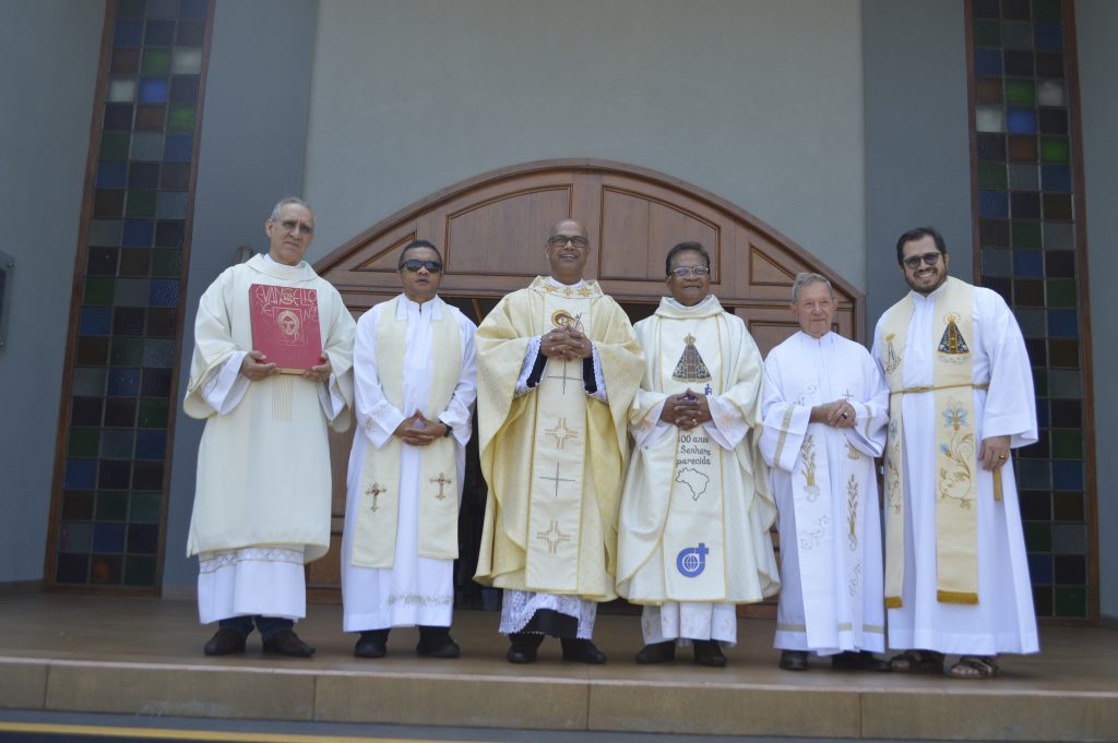 Homenagem ao Pe. Adriano Van de Ven na paróquia N.Sra. Aparecida do 4° Plano