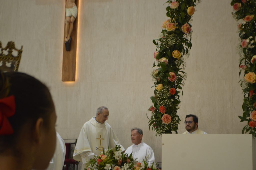 Homenagem ao Pe. Adriano Van de Ven na paróquia N.Sra. Aparecida do 4° Plano