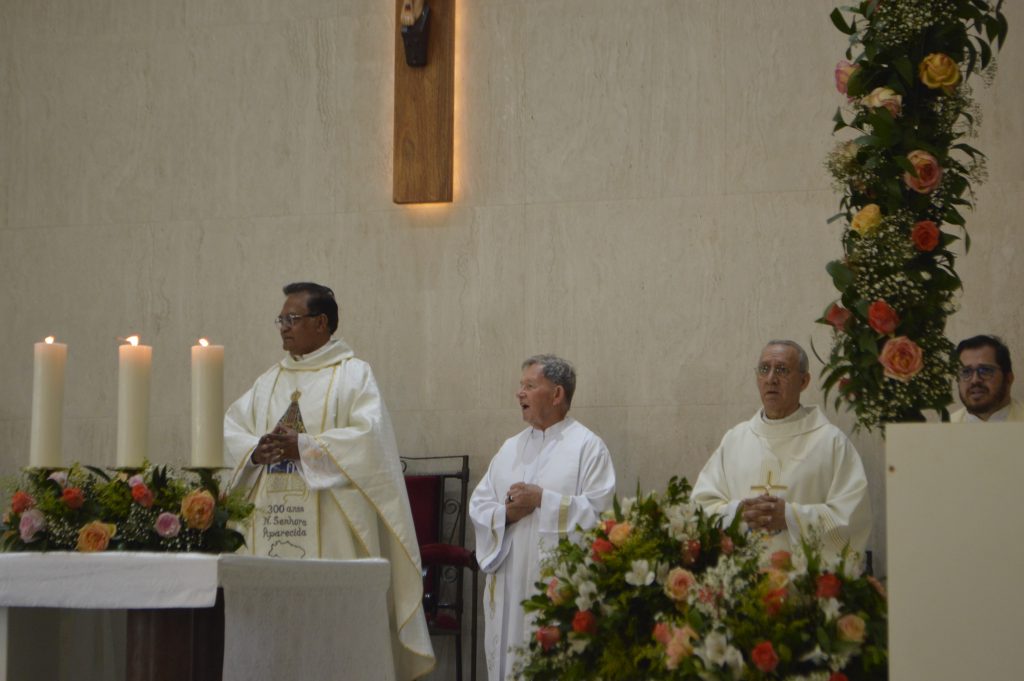 Homenagem ao Pe. Adriano Van de Ven na paróquia N.Sra. Aparecida do 4° Plano