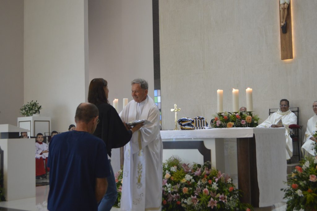 Homenagem ao Pe. Adriano Van de Ven na paróquia N.Sra. Aparecida do 4° Plano