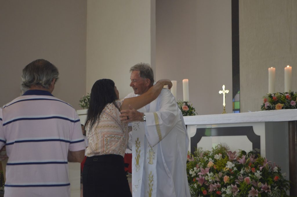 Homenagem ao Pe. Adriano Van de Ven na paróquia N.Sra. Aparecida do 4° Plano