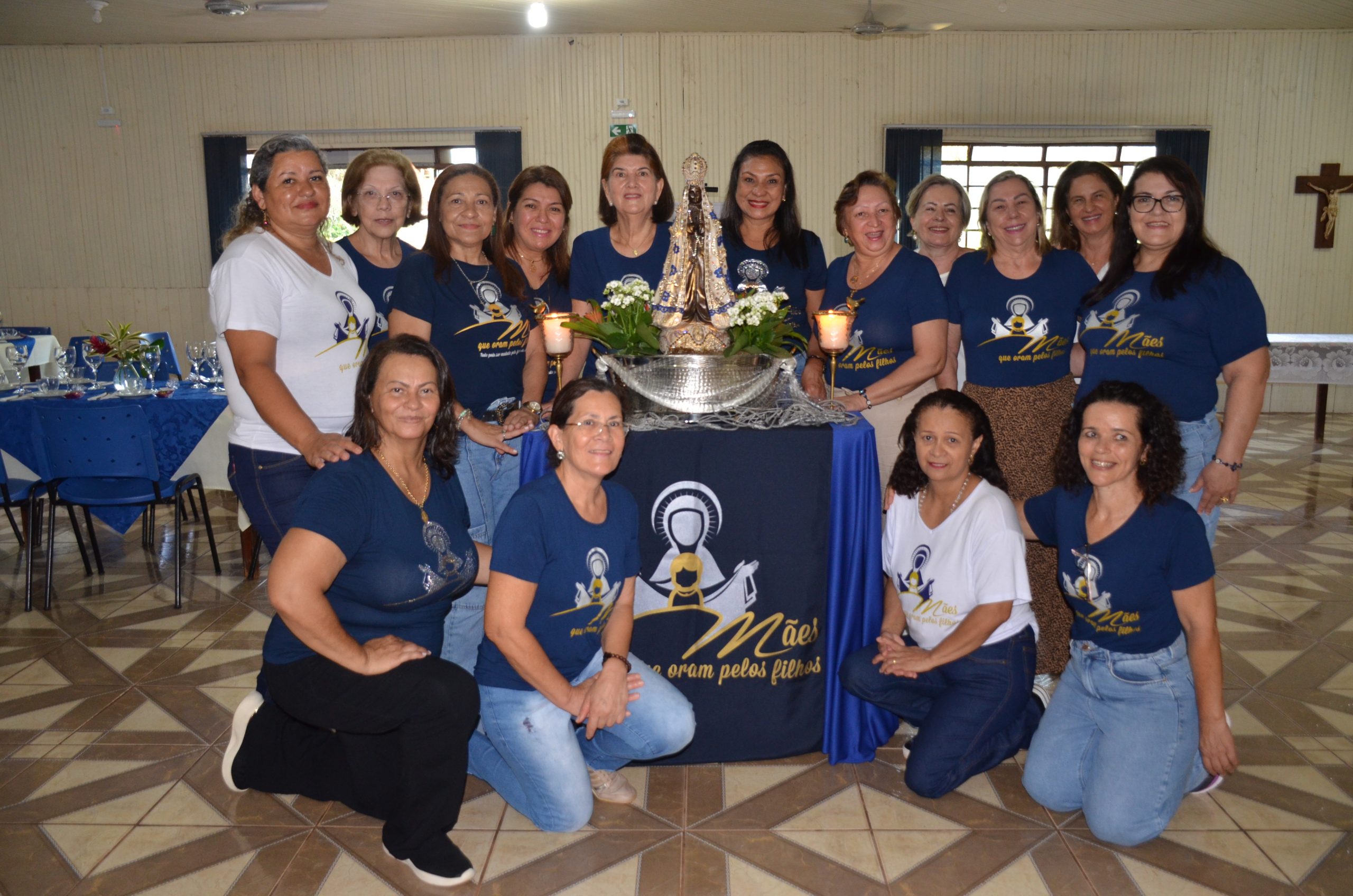 Romaria de N.Sra. Aparecida leva milhares de fiéis ao Santuário de Vila São Pedro Romaria de N.Sra. Aparecida leva milhares de fiéis ao Santuário de Vila São Pedro