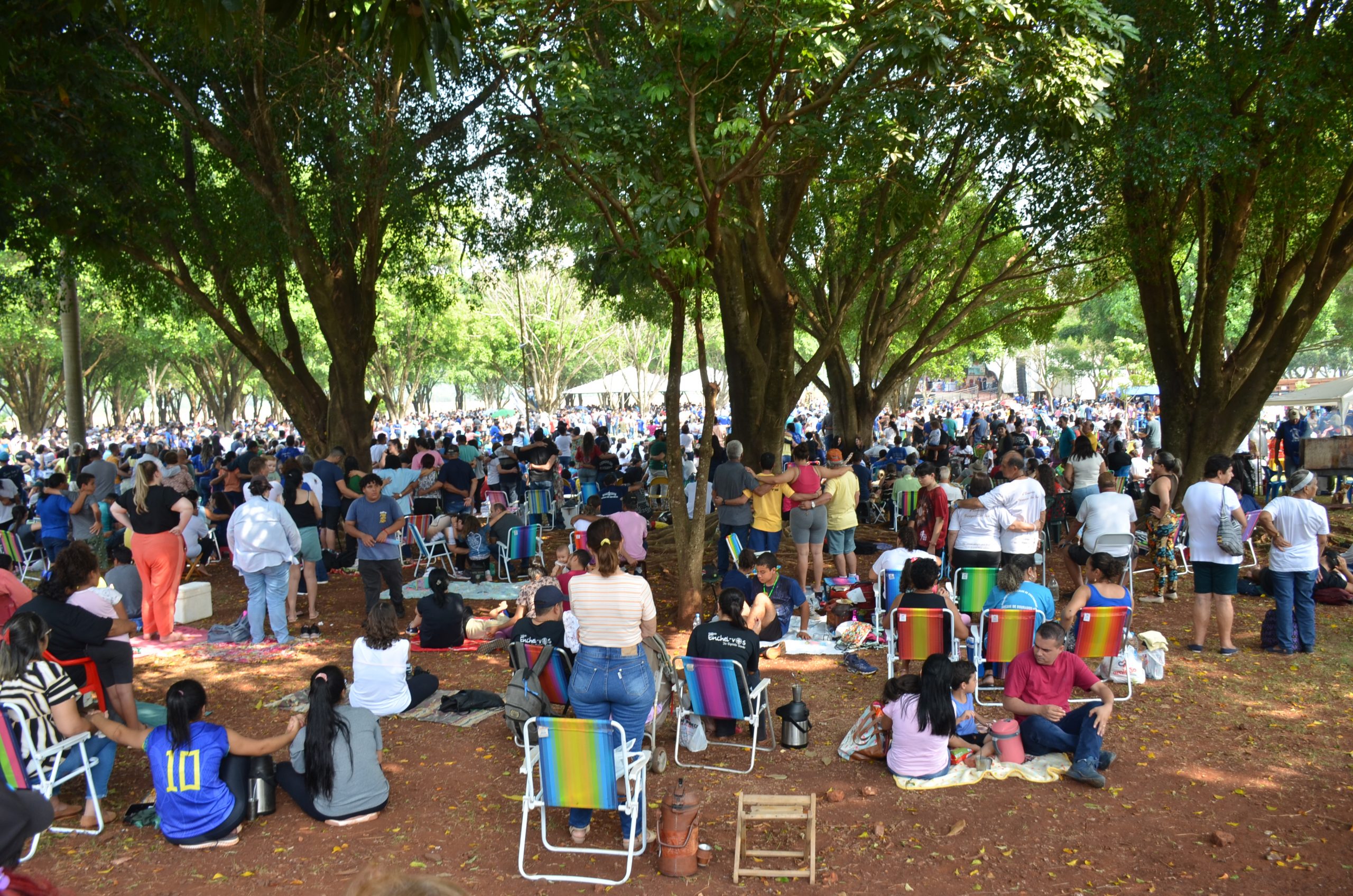 Romaria de N.Sra. Aparecida leva milhares de fiéis ao Santuário de Vila São Pedro