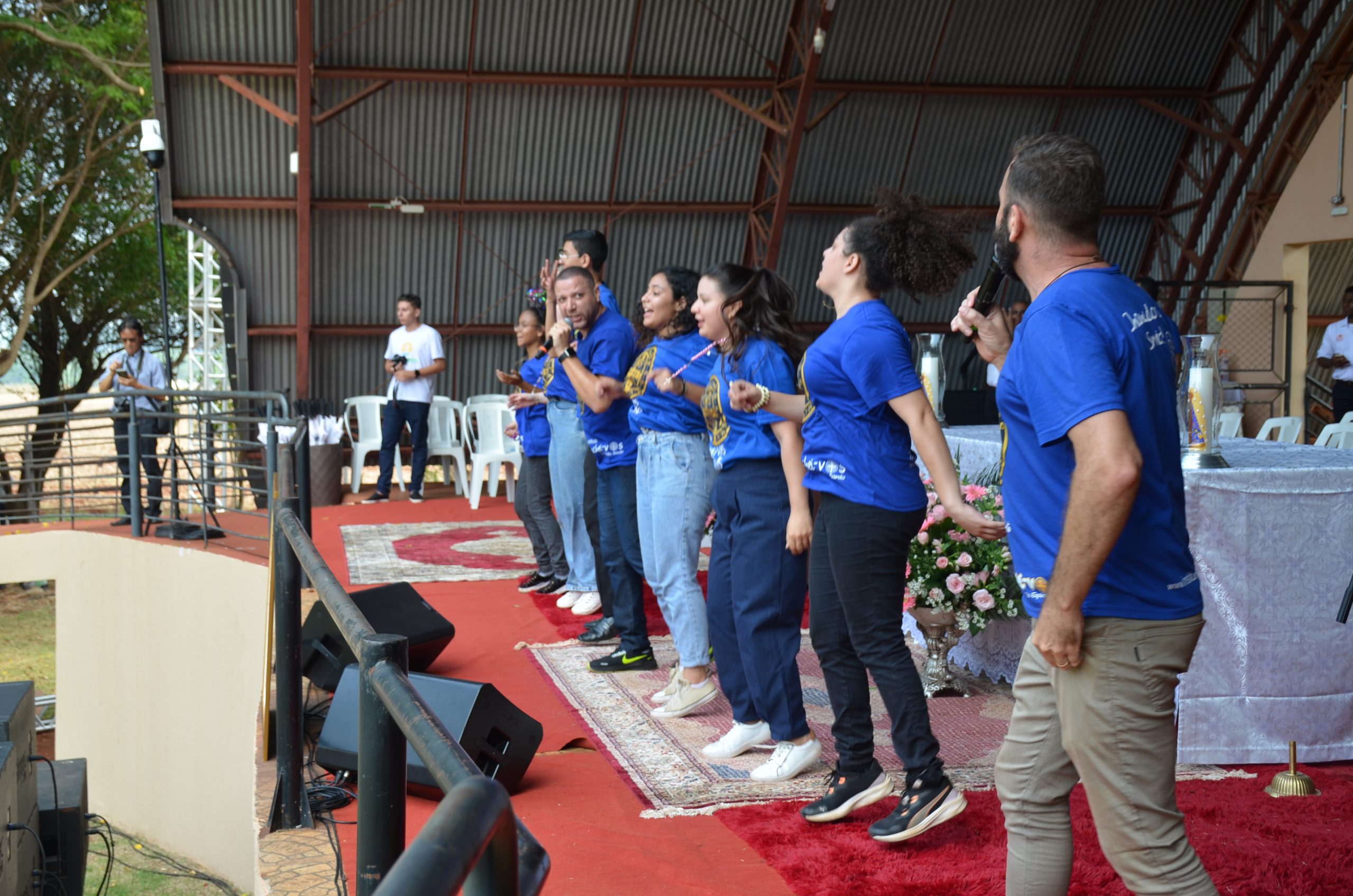 Romaria de N.Sra. Aparecida leva milhares de fiéis ao Santuário de Vila São Pedro