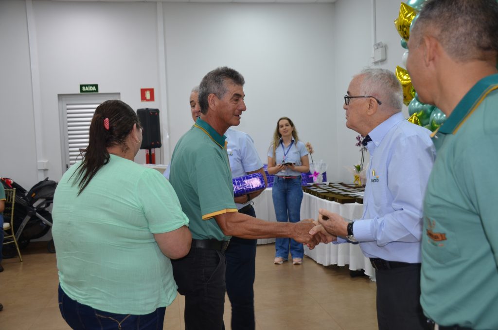 Tempo de Casa: COAMO presta homenagem aos funcionários