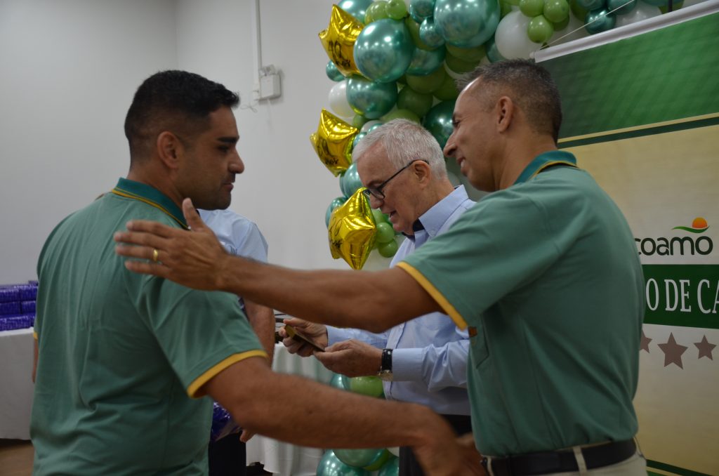 Tempo de Casa: COAMO presta homenagem aos funcionários