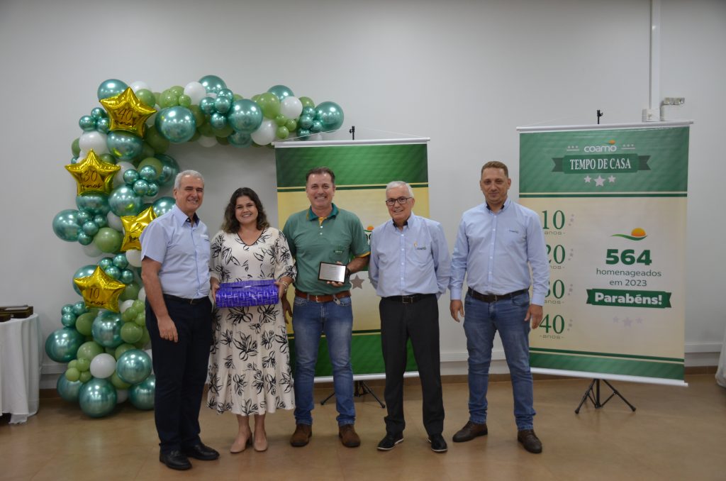 Tempo de Casa: COAMO presta homenagem aos funcionários