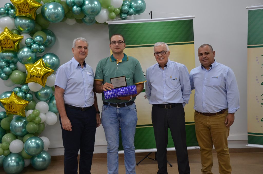 Tempo de Casa: COAMO presta homenagem aos funcionários