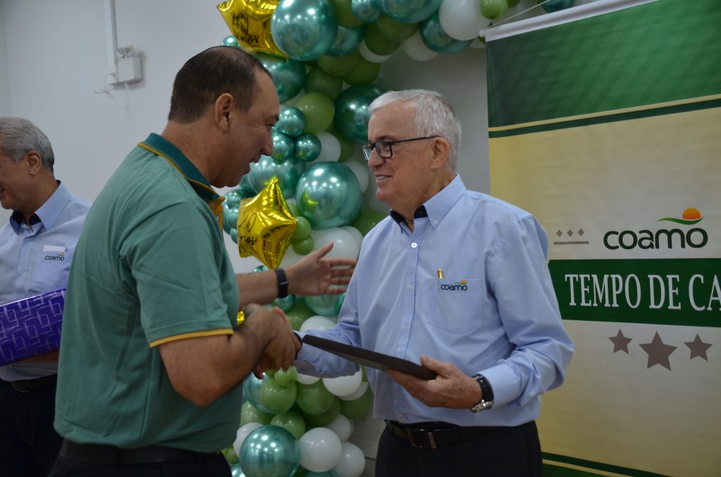 Tempo de Casa: COAMO presta homenagem aos funcionários