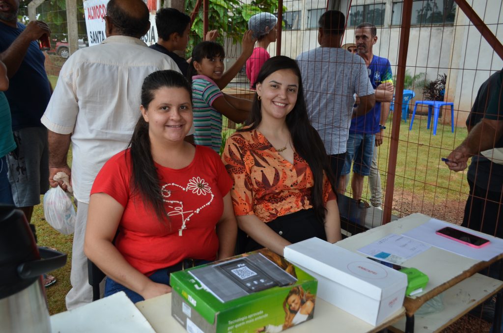 Fotos do Costelão na Comunidade Santa Rita de Cássia Fotos do Costelão na Comunidade Santa Rita de Cássia