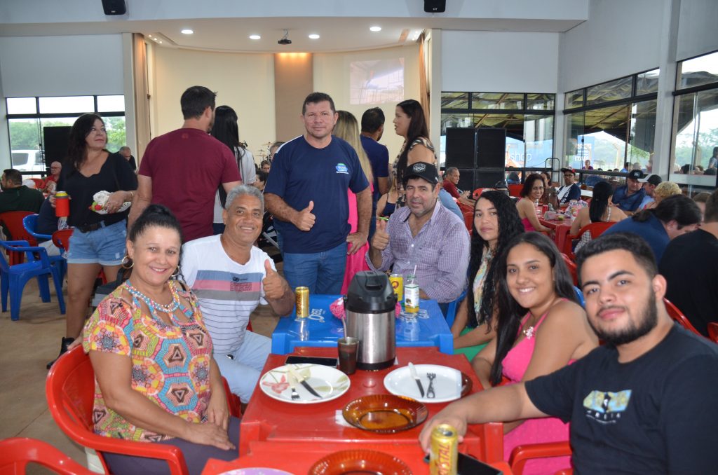 Fotos do Costelão na Comunidade Santa Rita de Cássia Fotos do Costelão na Comunidade Santa Rita de Cássia