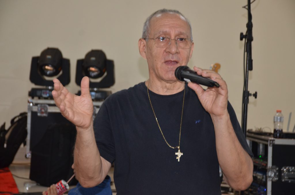 Fotos do Costelão na Comunidade Santa Rita de Cássia Fotos do Costelão na Comunidade Santa Rita de Cássia