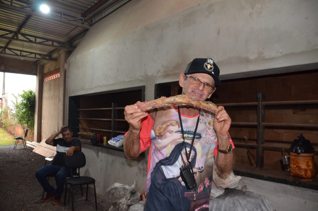 Fotos do Costelão na Comunidade Santa Rita de Cássia Fotos do Costelão na Comunidade Santa Rita de Cássia