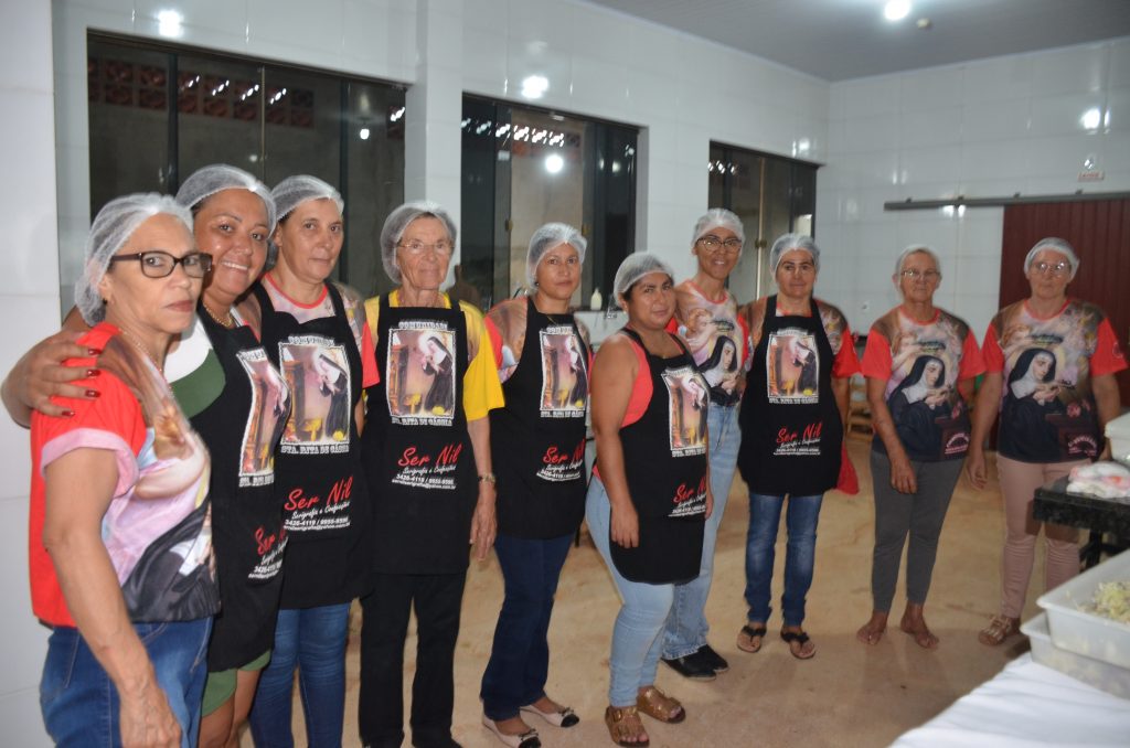 Fotos do Costelão na Comunidade Santa Rita de Cássia Fotos do Costelão na Comunidade Santa Rita de Cássia