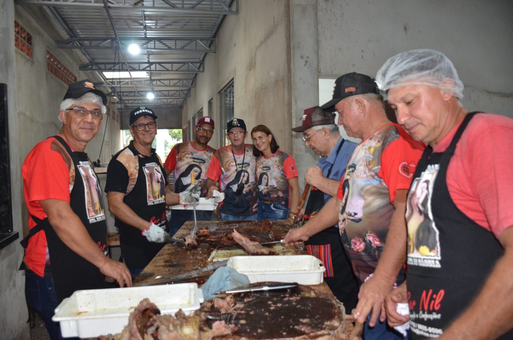 Fotos do Costelão na Comunidade Santa Rita de Cássia Fotos do Costelão na Comunidade Santa Rita de Cássia