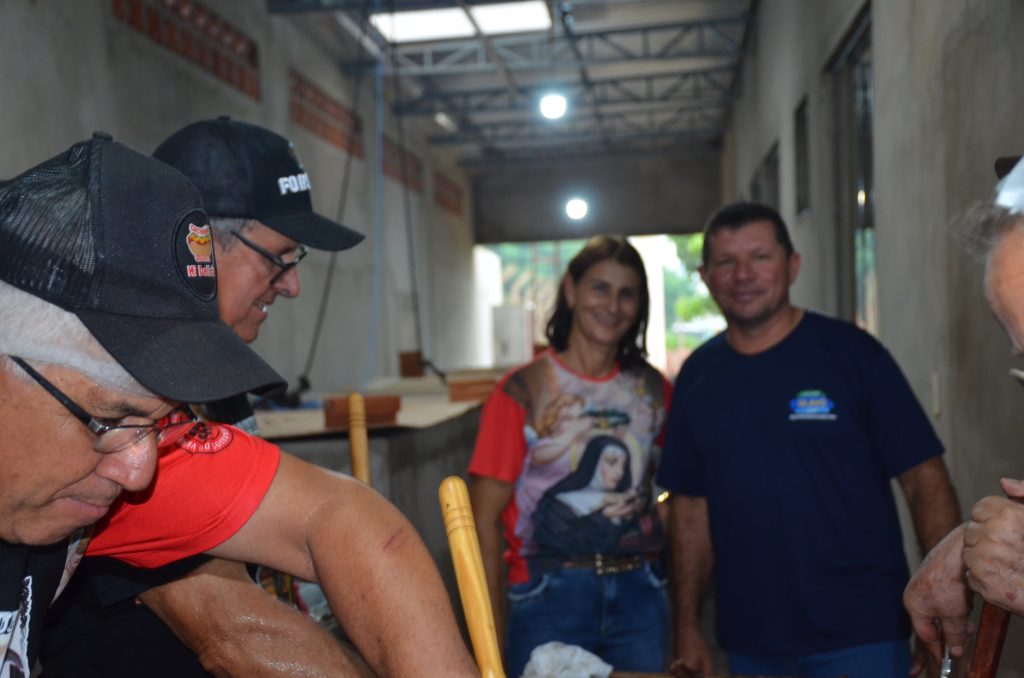 Fotos do Costelão na Comunidade Santa Rita de Cássia Fotos do Costelão na Comunidade Santa Rita de Cássia