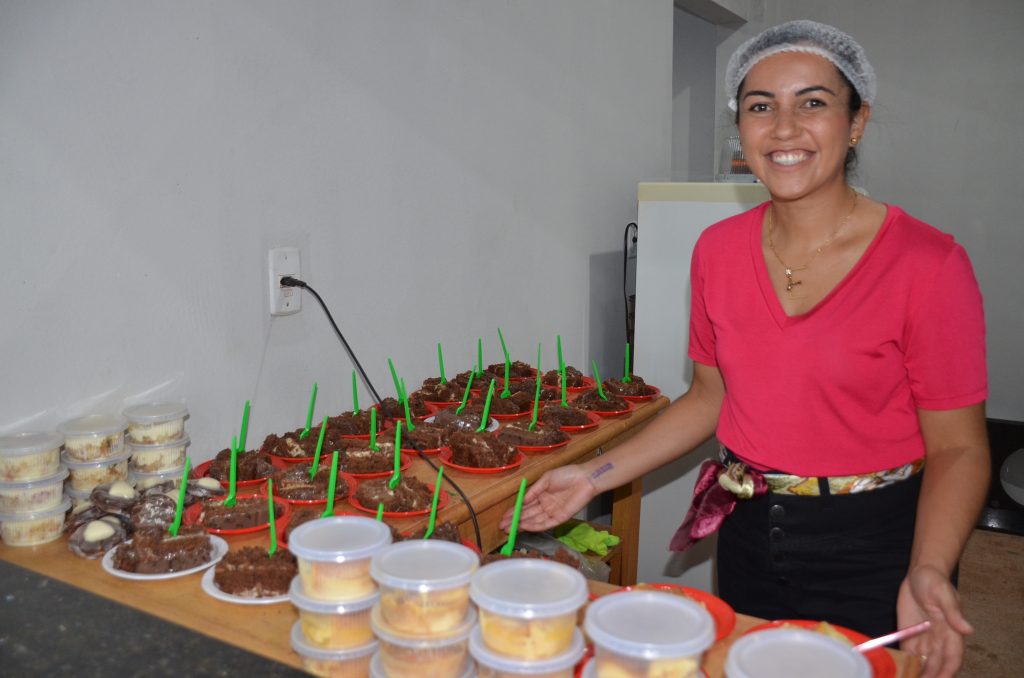 Fotos do Costelão na Comunidade Santa Rita de Cássia Fotos do Costelão na Comunidade Santa Rita de Cássia