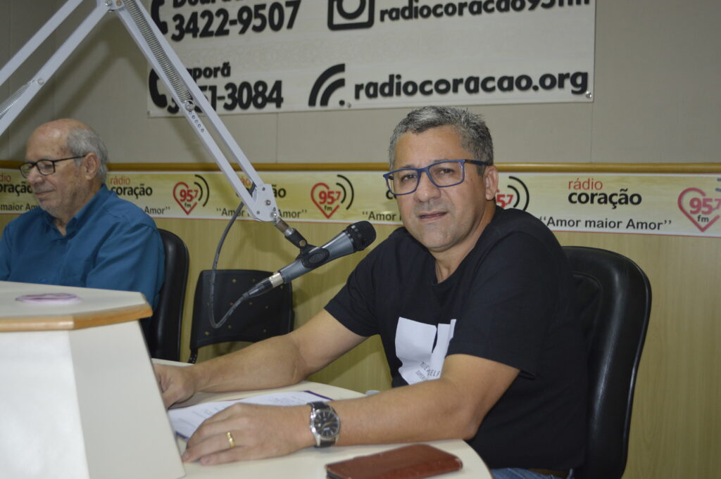 Pe. Fernando Lorenz se despede do programa 'Ponto de Vista'