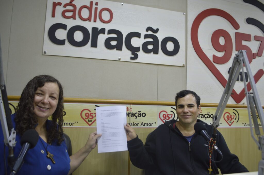 Rádio Coração lança Terço da Adoração