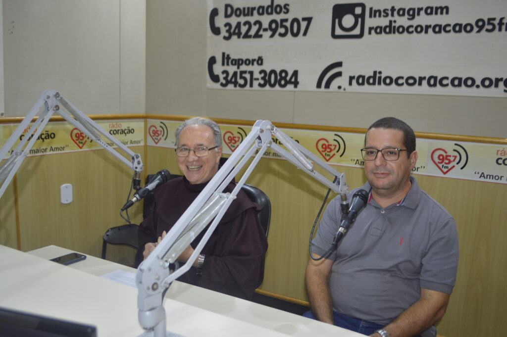 Frei Arcides, novo pároco da São José Operário dá entrevista na Rádio Coração