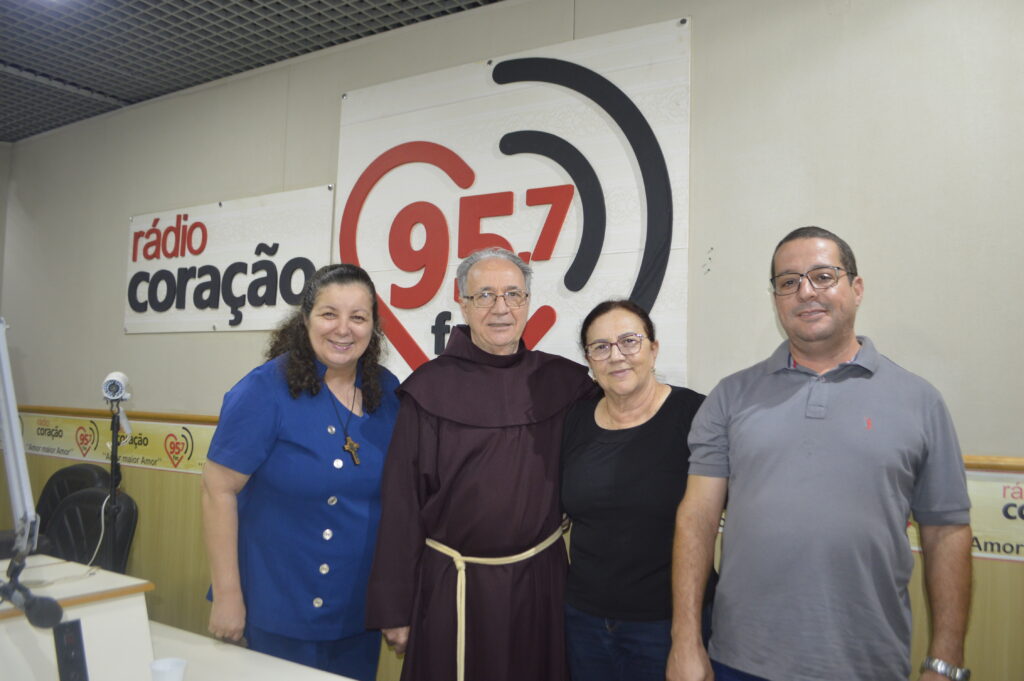 Frei Arcides, novo pároco da São José Operário dá entrevista na Rádio Coração