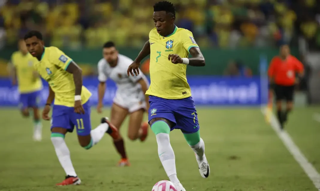 Guilherme Arana e Éder Militão estão confirmados no time titular