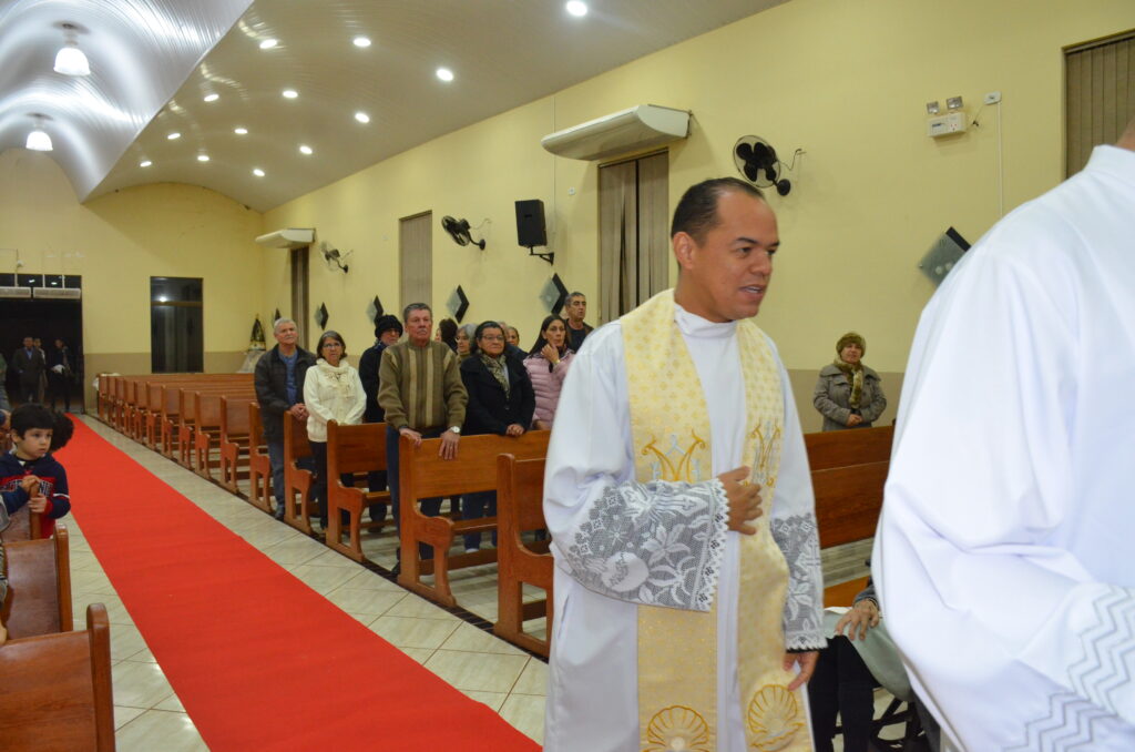 Sr. Adão Mascate e Sra. Maria: 50 anos de Matrimônio Sr. Adão Mascate e Sra. Maria: 50 anos de Matrimônio