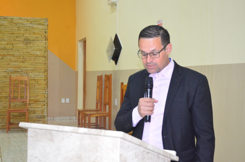 Sr. Adão Mascate e Sra. Maria: 50 anos de Matrimônio Sr. Adão Mascate e Sra. Maria: 50 anos de Matrimônio