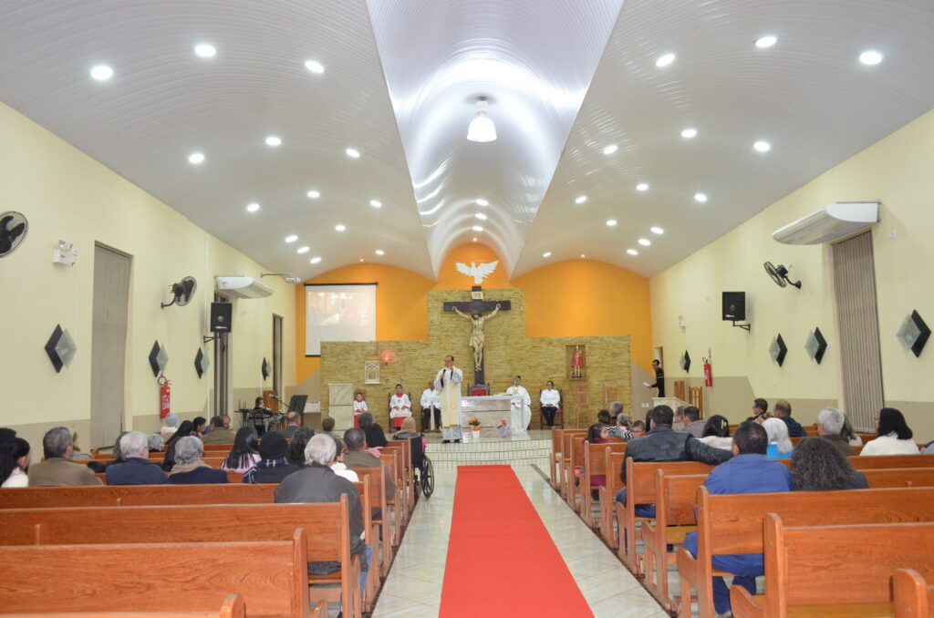 Sr. Adão Mascate e Sra. Maria: 50 anos de Matrimônio Sr. Adão Mascate e Sra. Maria: 50 anos de Matrimônio