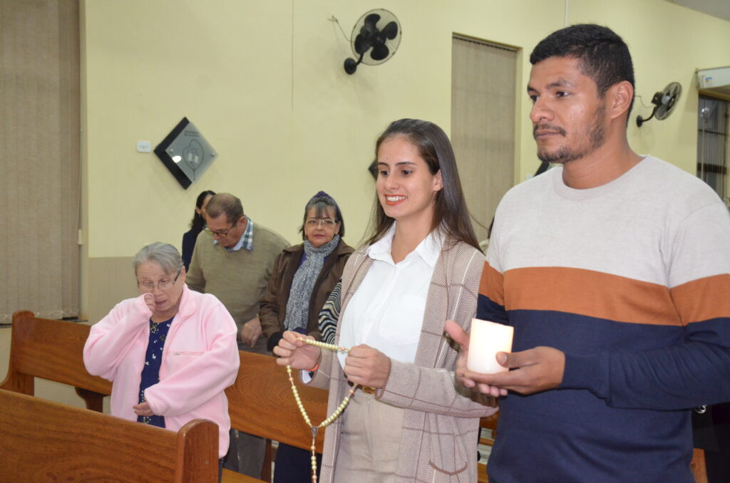 Sr. Adão Mascate e Sra. Maria: 50 anos de Matrimônio Sr. Adão Mascate e Sra. Maria: 50 anos de Matrimônio