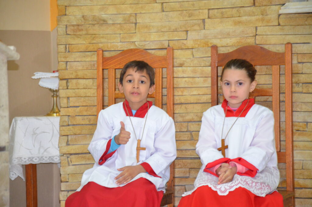Sr. Adão Mascate e Sra. Maria: 50 anos de Matrimônio Sr. Adão Mascate e Sra. Maria: 50 anos de Matrimônio