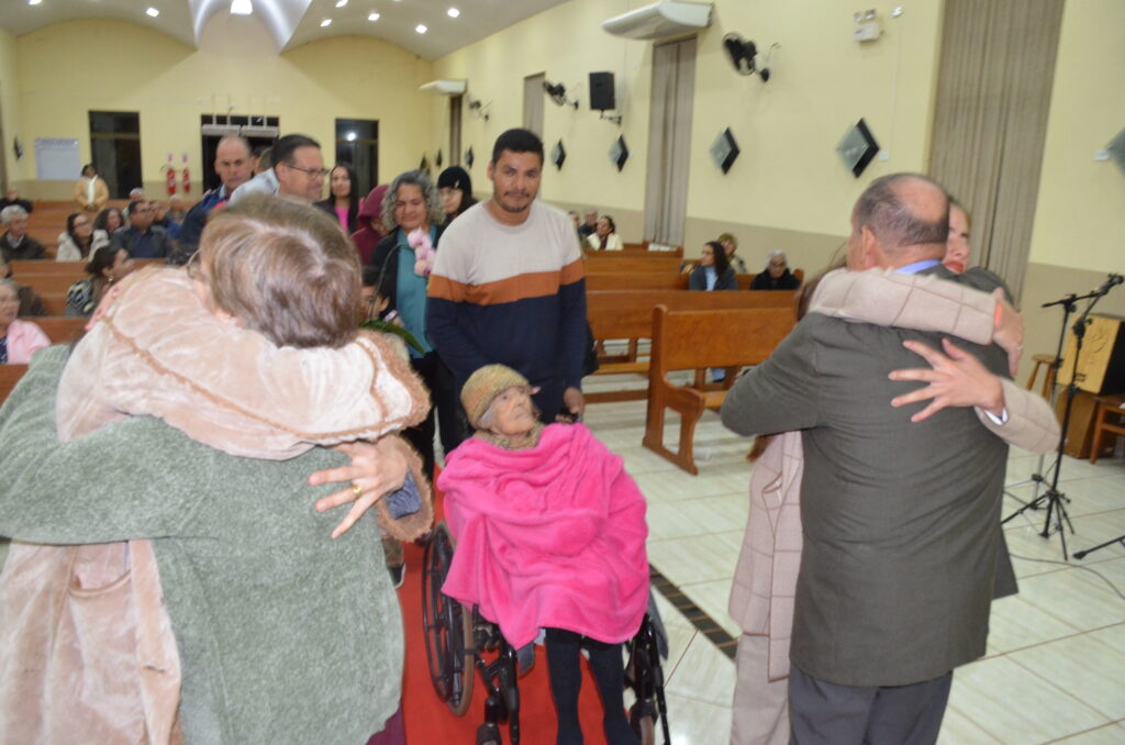 Sr. Adão Mascate e Sra. Maria: 50 anos de Matrimônio Sr. Adão Mascate e Sra. Maria: 50 anos de Matrimônio