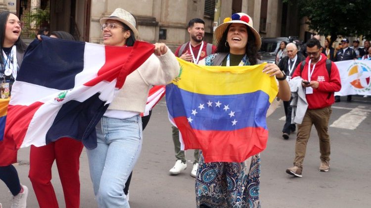 Papa Francisco convida os jovens latinos a continuar se preparando para o Jubileu Papa Francisco convida os jovens latinos a continuar se preparando para o Jubileu