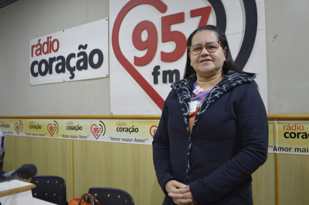 Enfermeira do banco de leite do HU destaca importância do aleitamento materno Enfermeira do banco de leite do HU destaca importância do aleitamento materno