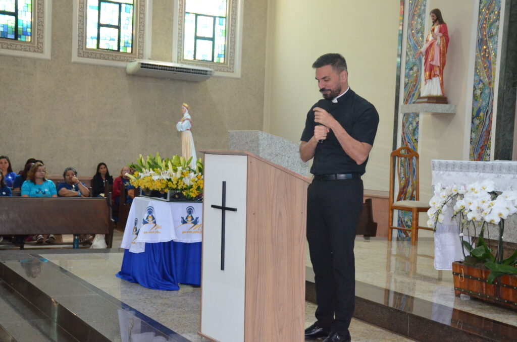 4° Encontro Estadual do Movimento das Mães que Oram pelos Filhos 4° Encontro Estadual do Movimento das Mães que Oram pelos Filhos