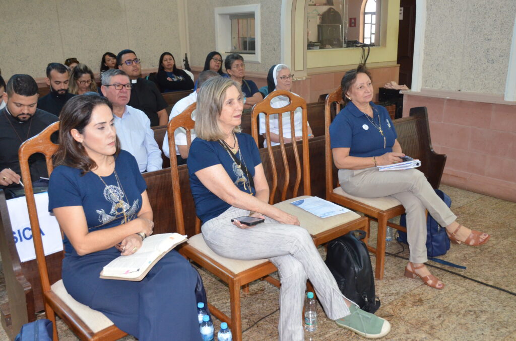 4° Encontro Estadual do Movimento das Mães que Oram pelos Filhos 4° Encontro Estadual do Movimento das Mães que Oram pelos Filhos