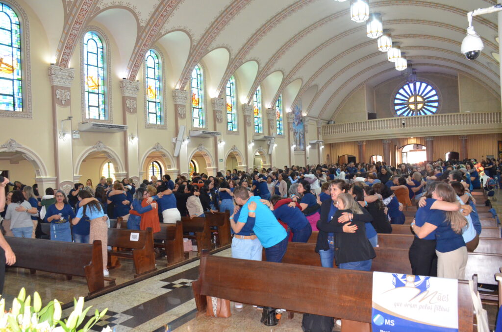 4° Encontro Estadual do Movimento das Mães que Oram pelos Filhos 4° Encontro Estadual do Movimento das Mães que Oram pelos Filhos