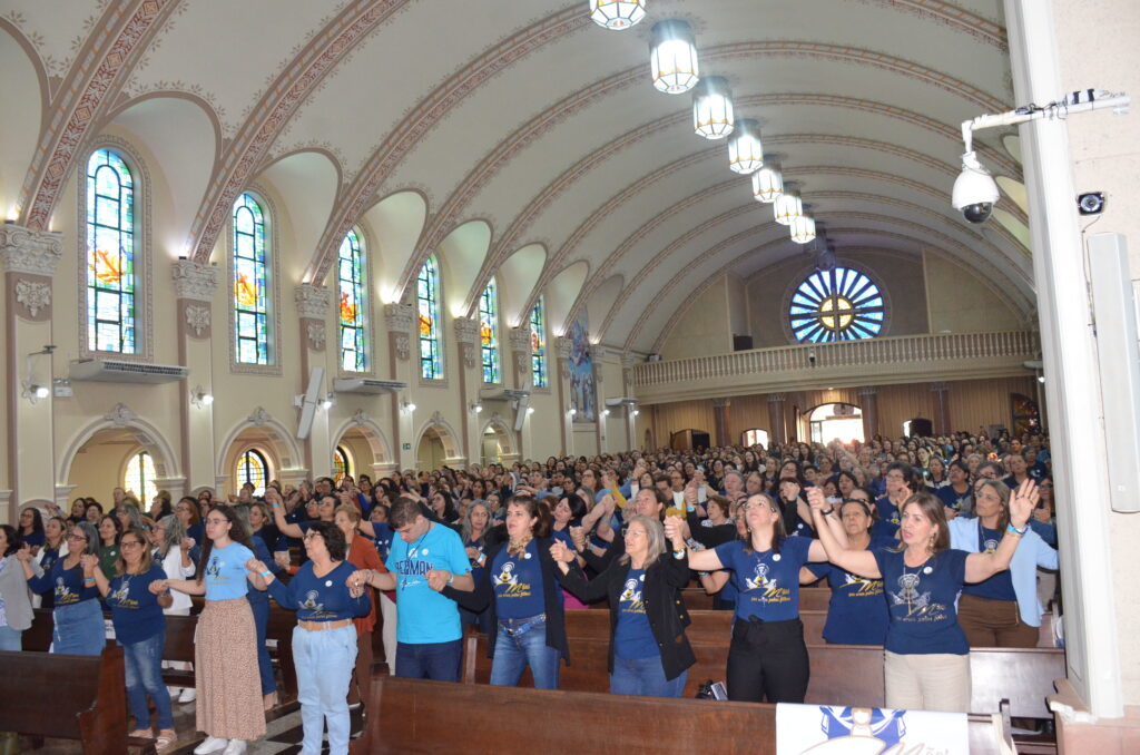 4° Encontro Estadual do Movimento das Mães que Oram pelos Filhos 4° Encontro Estadual do Movimento das Mães que Oram pelos Filhos