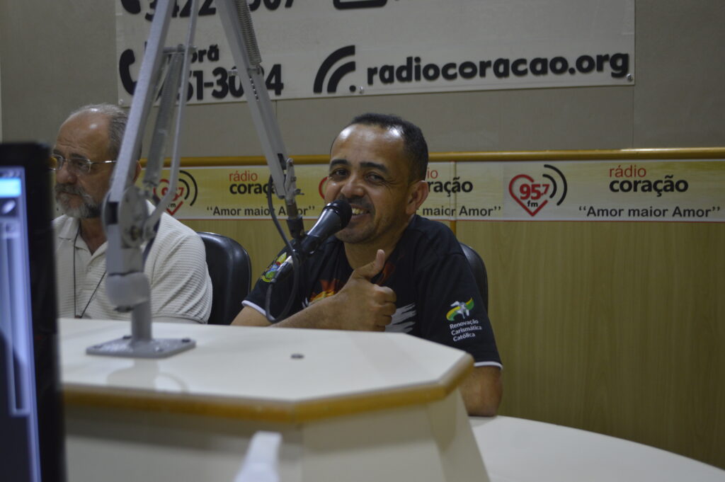 Bispo preside missa dos 30 anos da Comunidade 'Boquim de Louvor' Bispo preside missa dos 30 anos da Comunidade 'Boquim de Louvor'