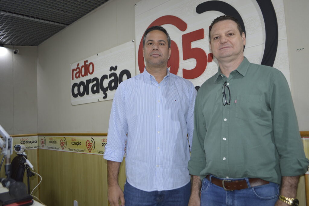 Rádio Coração entrevista Tiago Carbonaro e Edilson Bigatão Rádio Coração entrevista Tiago Carbonaro e Edilson Bigatão