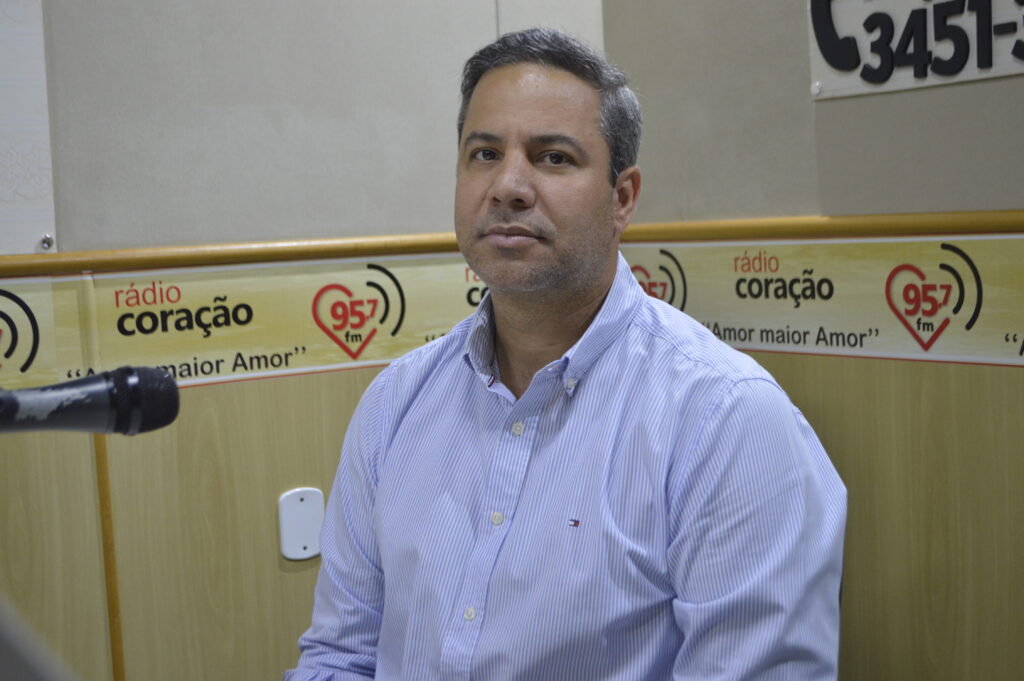 Rádio Coração entrevista Tiago Carbonaro e Edilson Bigatão Rádio Coração entrevista Tiago Carbonaro e Edilson Bigatão