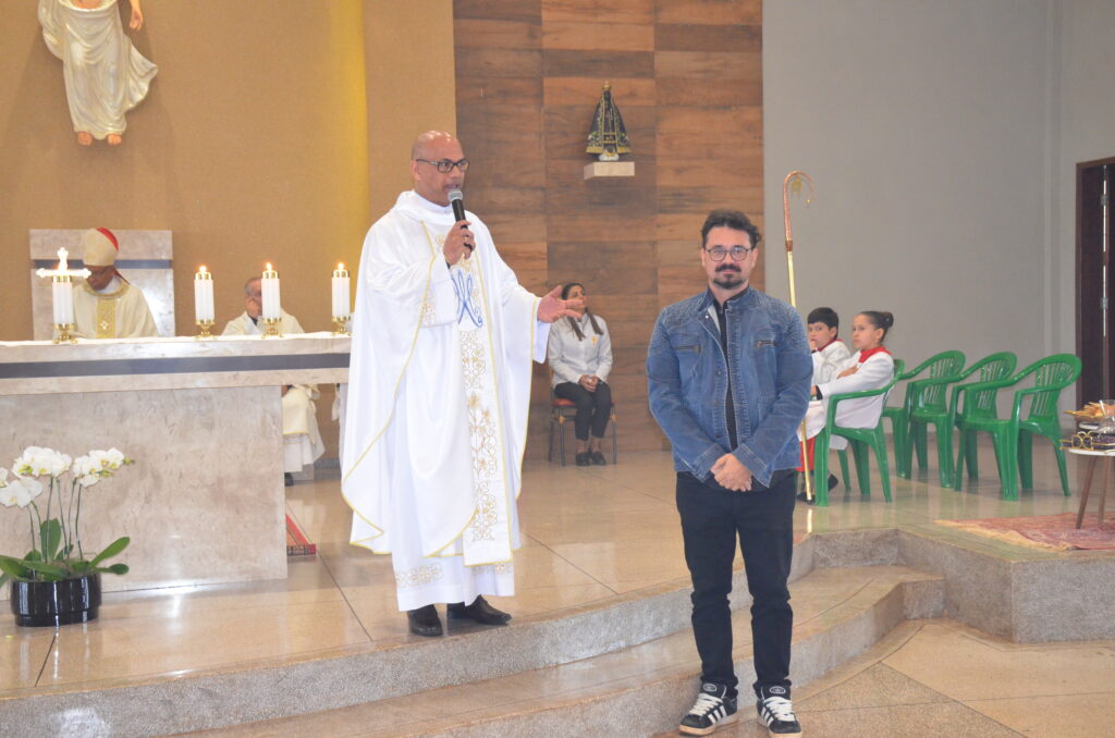 Dom Henrique preside Solenidade de Dedicação do Novo Altar do Santuário Pe. Pio Dom Henrique preside Solenidade de Dedicação do Novo Altar do Santuário Pe. Pio