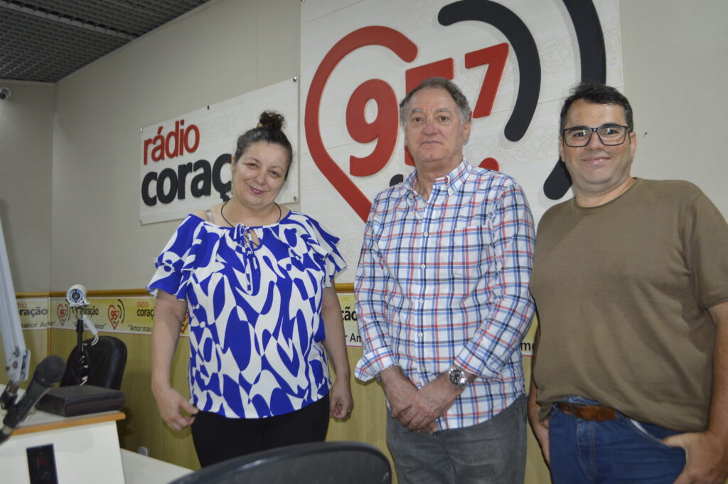 Mauro Alcântara, diretor da Grande FM visita Rádio Coração Mauro Alcântara, diretor da Grande FM visita Rádio Coração