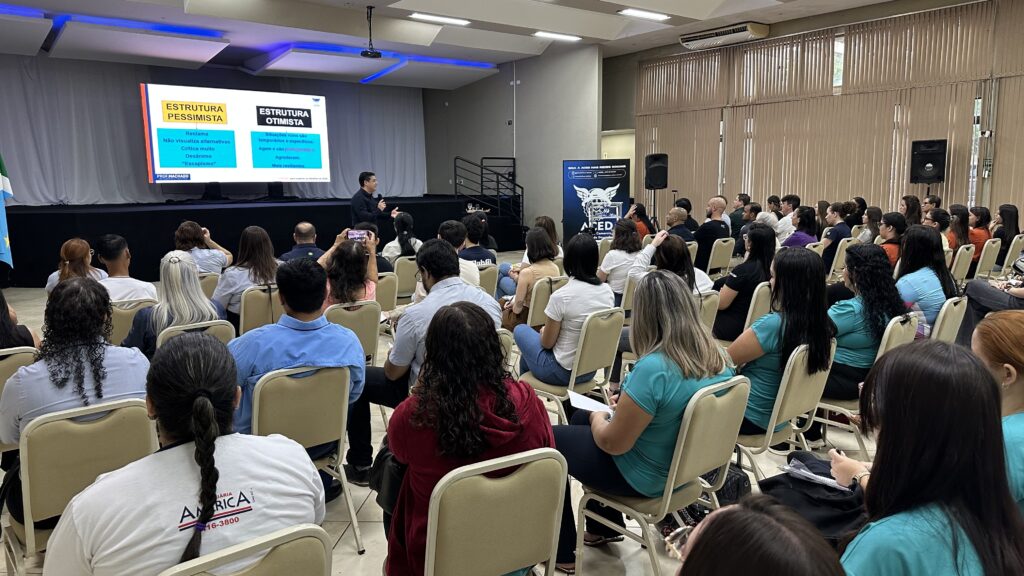 Capacitação gratuita na ACED terá especialista em desenvolvimento Capacitação gratuita na ACED terá especialista em desenvolvimento