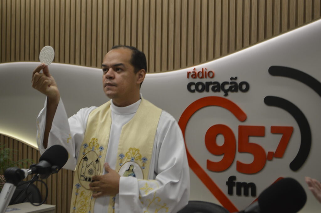 Missa em Ação de Graças e confraternização marcam o final de ano da Rádio Coração Missa em Ação de Graças e confraternização marcam o final de ano da Rádio Coração