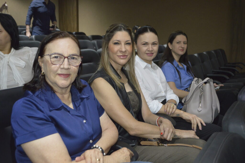 MP Social e Leilodom homenageiam Rádio Coração e parceiros MP Social e Leilodom homenageiam Rádio Coração e parceiros