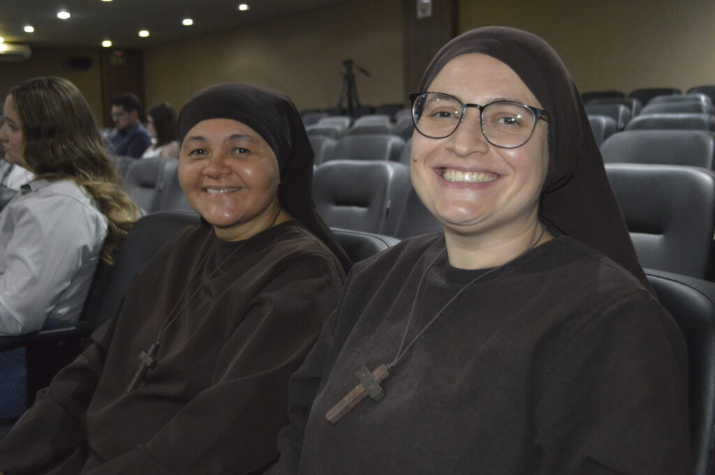 MP Social e Leilodom homenageiam Rádio Coração e parceiros MP Social e Leilodom homenageiam Rádio Coração e parceiros